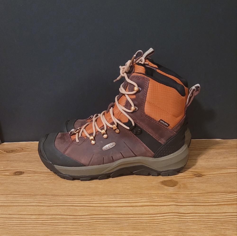 Keen Revel waterproof hiking trail climbing or winter boots womens size 9.
